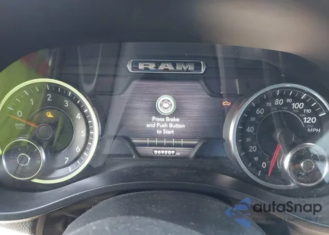 2020 Ram 1500 Big Horn 4X4 5'7 Box z USA, uszkodzony, nr VIN 1C6SRFFT4LN308113